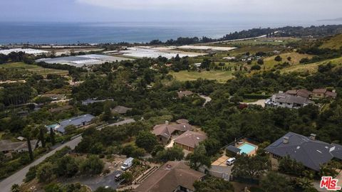 A home in Carpinteria