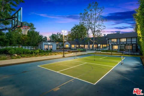 A home in Tarzana