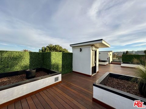 A home in Toluca Lake