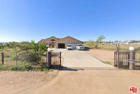 MLS: 25511455