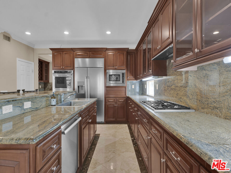 3211 Cove Creek Court