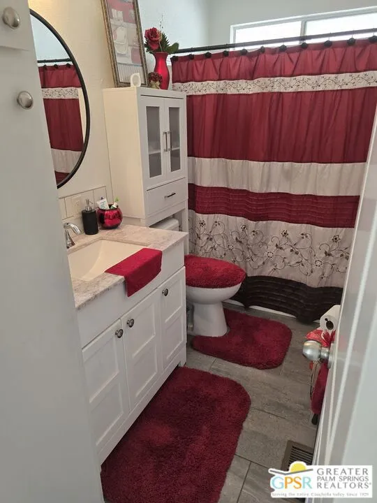 Palm Desert, California 92260, United States, 2 Bedrooms Bedrooms, ,1 BathroomBathrooms,Residential,Active,77204