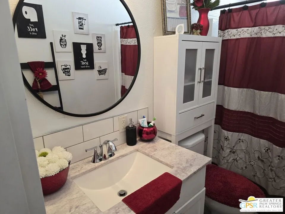 Palm Desert, California 92260, United States, 2 Bedrooms Bedrooms, ,1 BathroomBathrooms,Residential,Active,77204