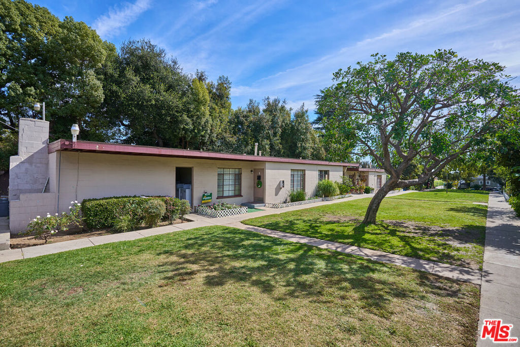 Properties 2 485 E Washington Boulevard