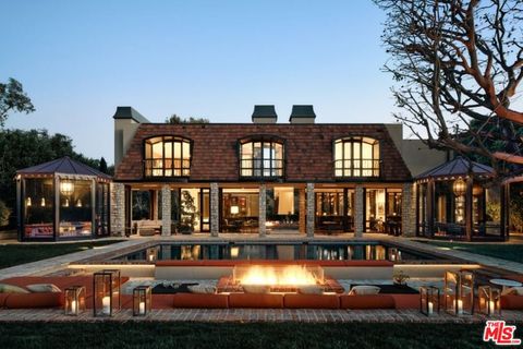 218 Strada Corta Road Los Angeles CA 90077
