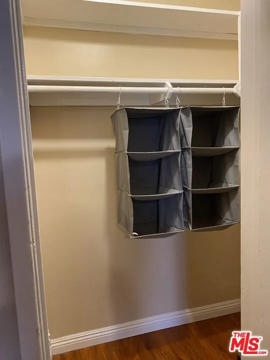 Los Angeles, California 90025, United States, ,1 BathroomBathrooms,Residential,Active,9501