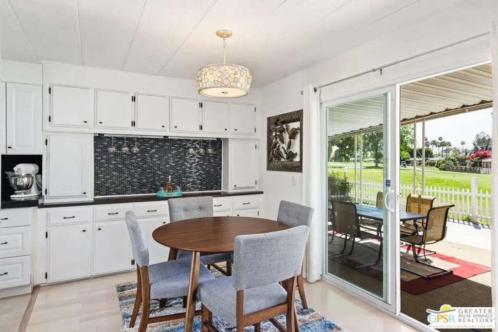 Cathedral City, California 92234, United States, 2 Bedrooms Bedrooms, ,2 BathroomsBathrooms,Residential,Active,7206