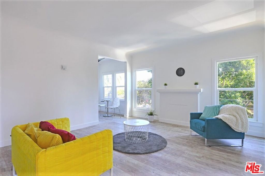 Properties 4 4108 Marathon Street
