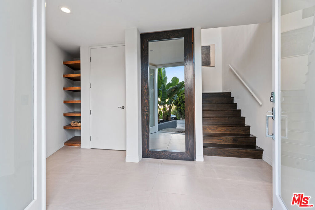 Properties 4 2333 Vasanta Way
