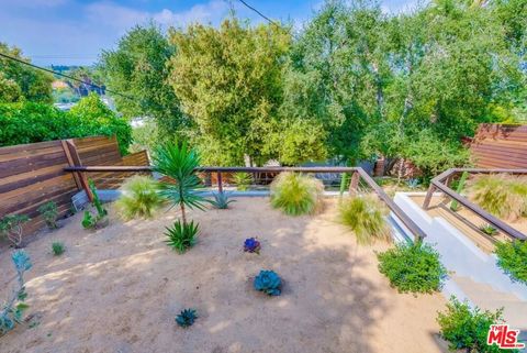 A home in Studio City