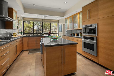 10430 Wilshire Boulevard 302 Los Angeles CA 90024