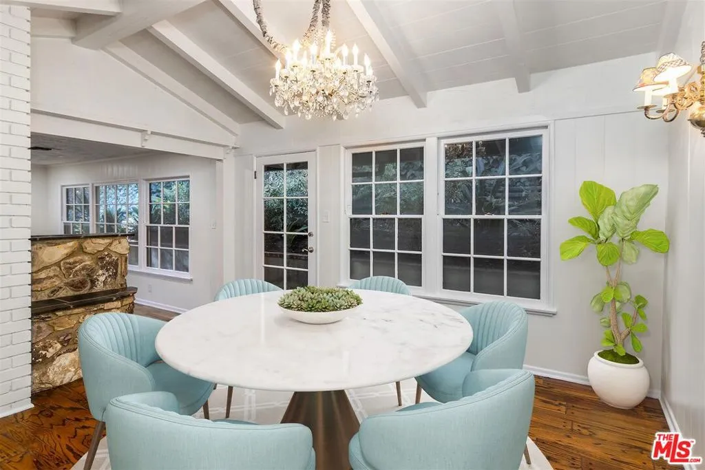 Encino, California 91316, United States, 5 Bedrooms Bedrooms, ,3 BathroomsBathrooms,Residential,Active,4888