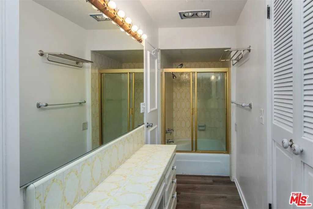 Encino, California 91316, United States, 5 Bedrooms Bedrooms, ,3 BathroomsBathrooms,Residential,Active,4888