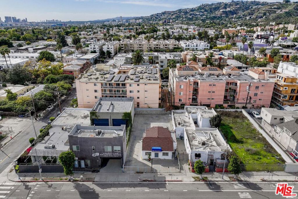 Properties 3 1415 N LA BREA Avenue