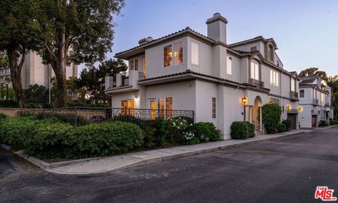 A home in Marina Del Rey