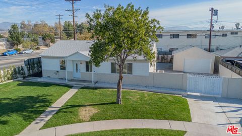 A home in North Hollywood