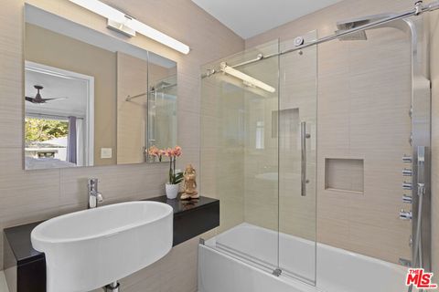 A home in Studio City