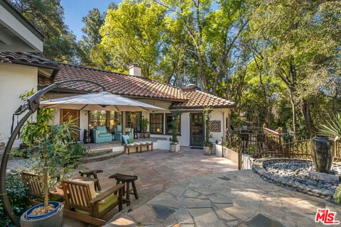A home in Studio City