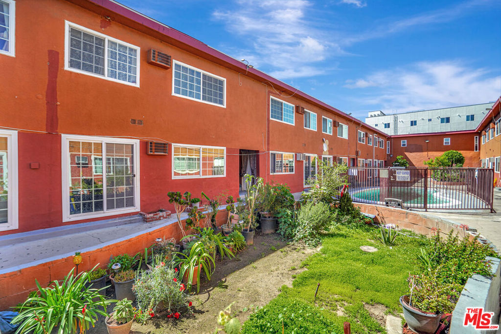 Properties 2 8861 Langdon Avenue