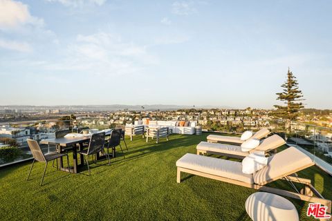 A home in Playa del Rey