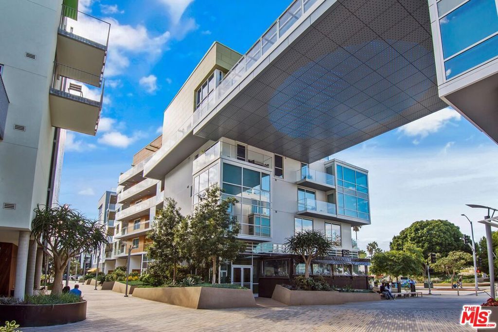 Properties 4 1705 Ocean 412
