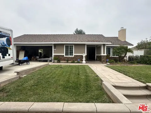 MLS: 25520749