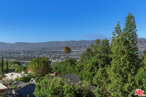 A home in Studio City