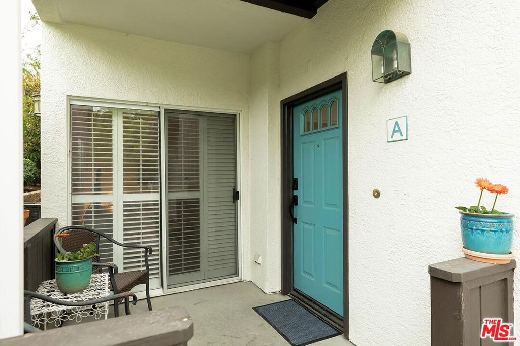 Properties 1 5533 Spanish Oak Lane A