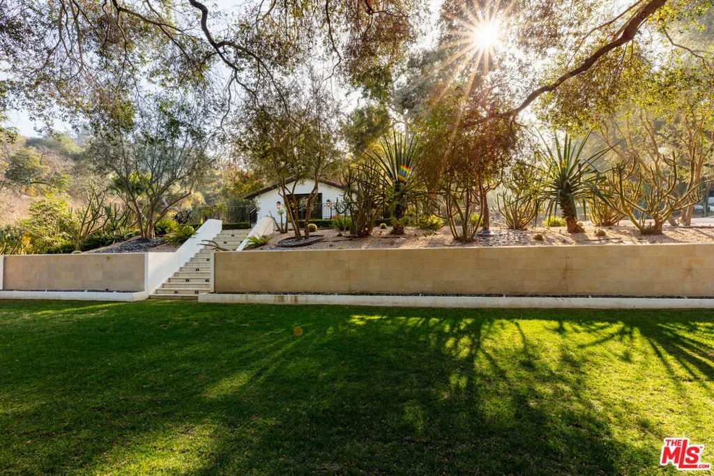 Studio City, California 91604, United States, 6 Bedrooms Bedrooms, ,8 BathroomsBathrooms,Residential,Active,14507