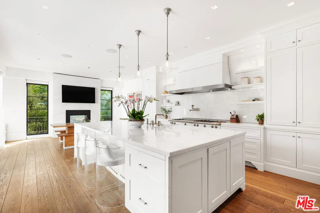 Studio City, California 91604, United States, 6 Bedrooms Bedrooms, ,8 BathroomsBathrooms,Residential,Active,14507