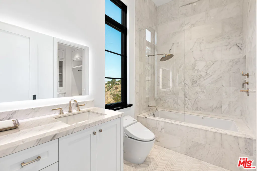 Studio City, California 91604, United States, 6 Bedrooms Bedrooms, ,8 BathroomsBathrooms,Residential,Active,14507