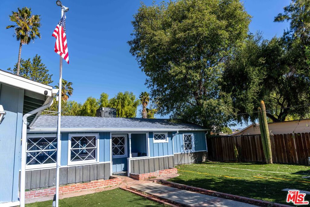 Properties 4 18643 Strathern Street