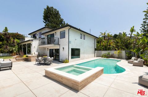 A home in Studio City