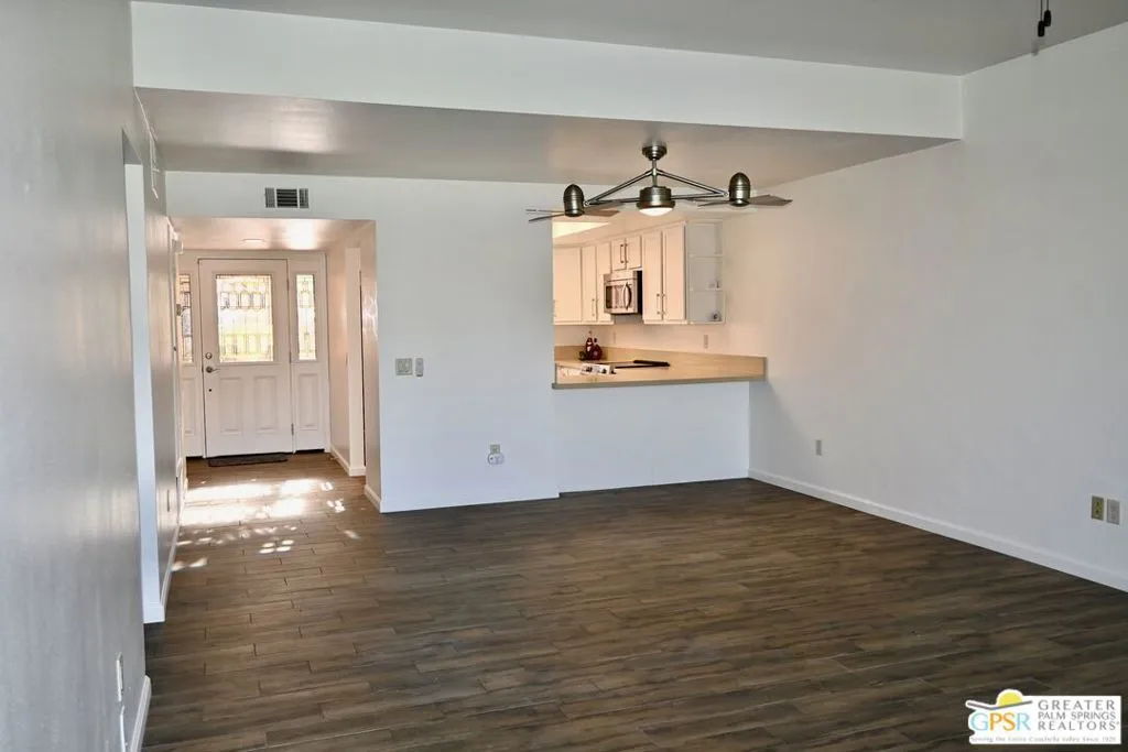 Rancho Mirage, California 92270, United States, 2 Bedrooms Bedrooms, ,2 BathroomsBathrooms,Residential,Pending,24619