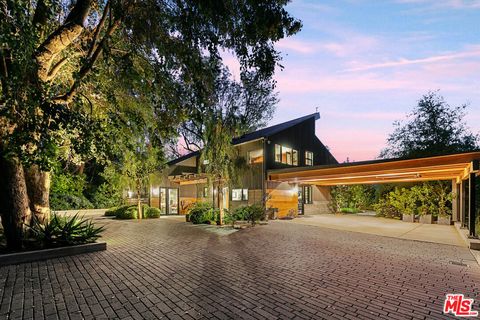 20605 Cheney Drive Topanga CA 90290