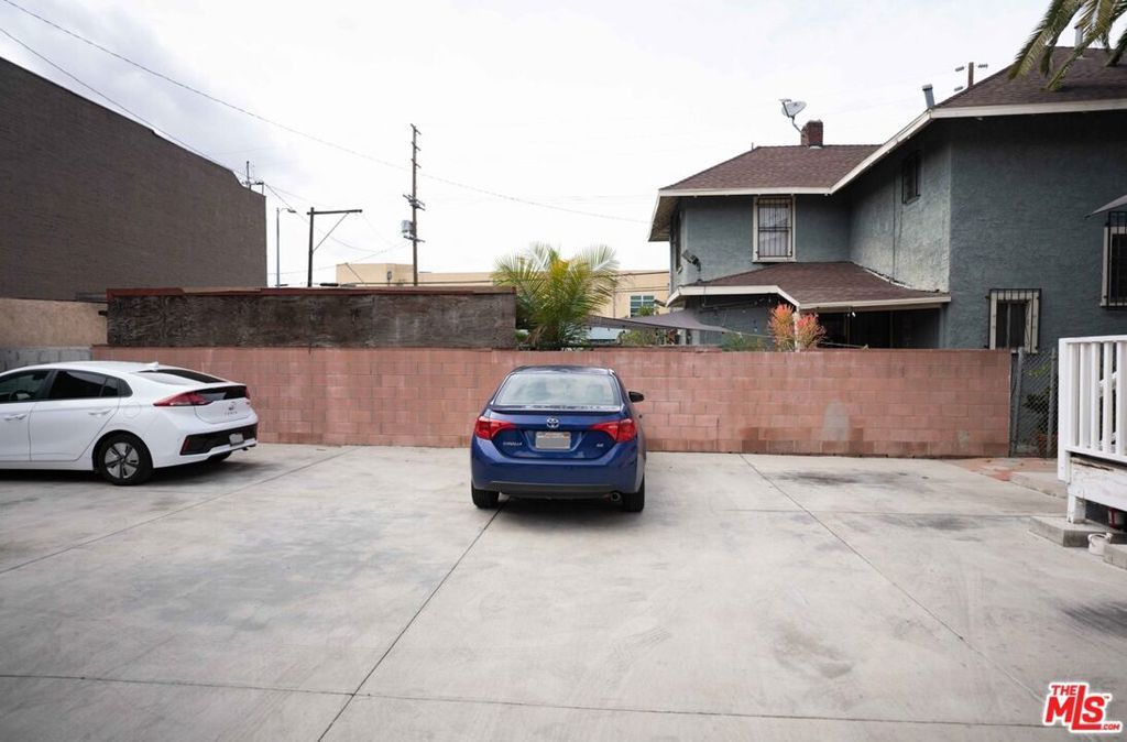 listing image 27