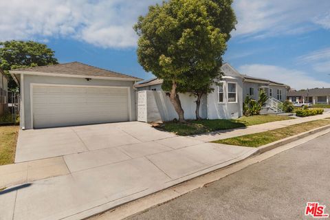 A home in Inglewood