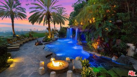 10066 Cielo Drive Beverly Hills CA 90210