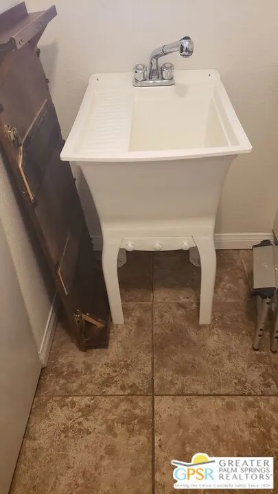 Cathedral City, California 92234, United States, 3 Bedrooms Bedrooms, ,2 BathroomsBathrooms,Residential,Active,23565