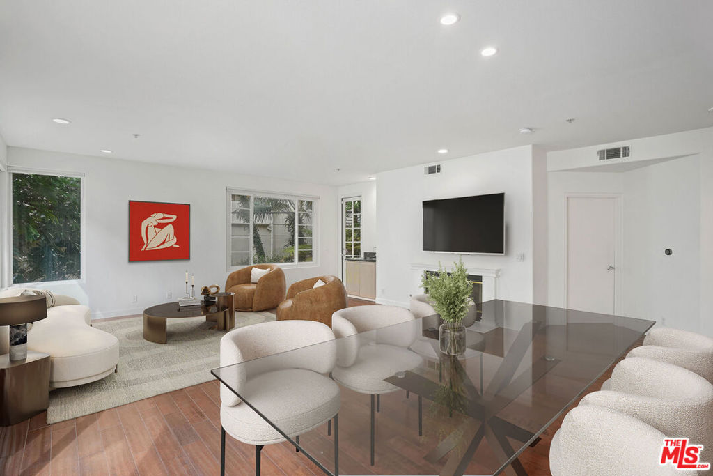 Properties 1 117 N Gale Drive 202