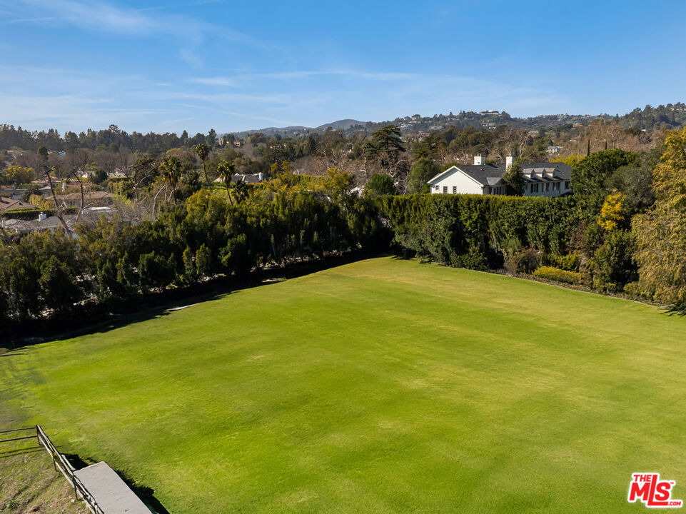 Properties 1 333 S Mapleton Drive