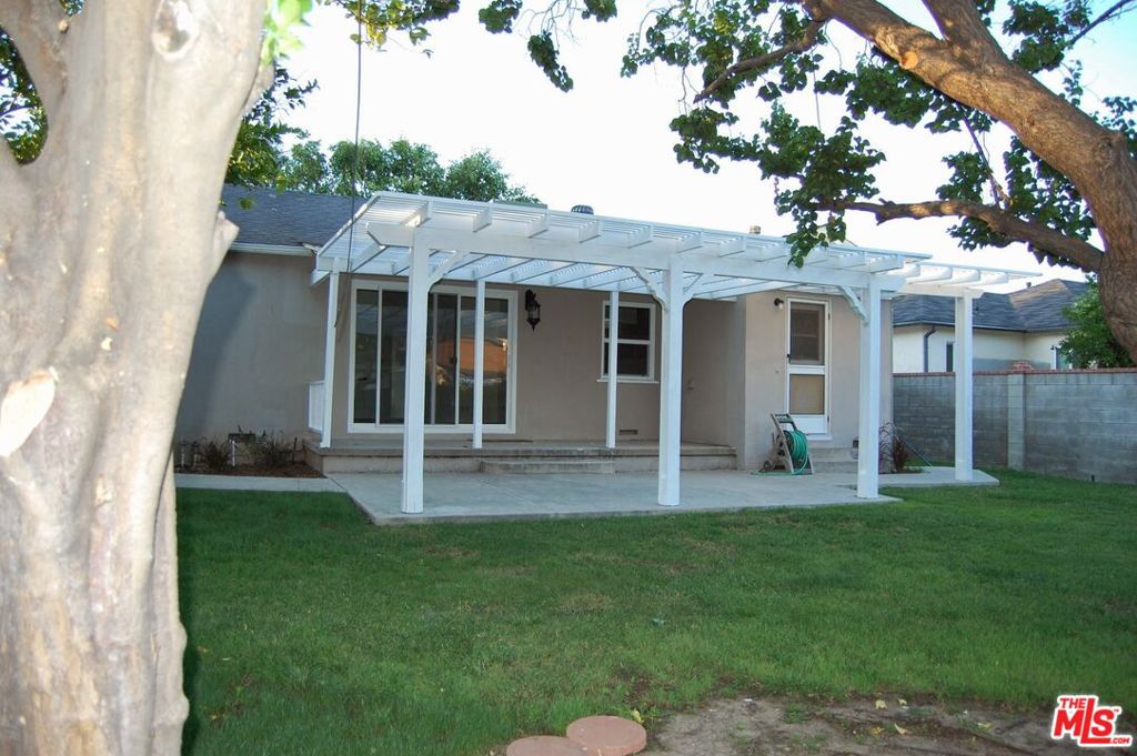Properties 1 22110 Gilmore Street