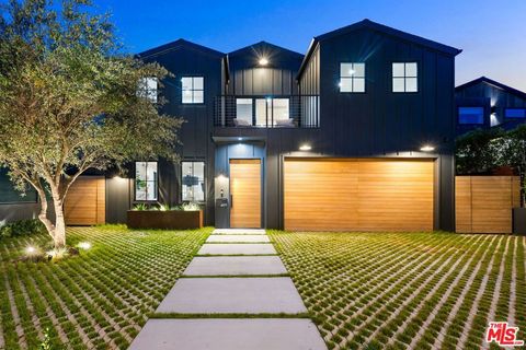 A home in Studio City