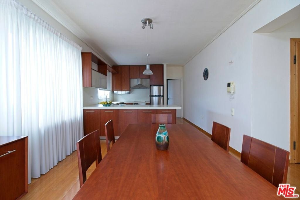 31 Miaouli, Glyfada, Greece