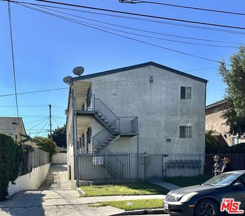 3120 W 71st Street Los Angeles CA 90043