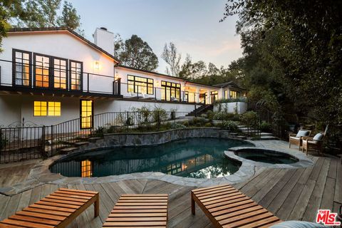 A home in Studio City