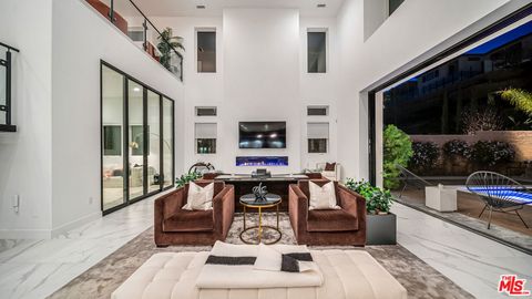 A home in Porter Ranch