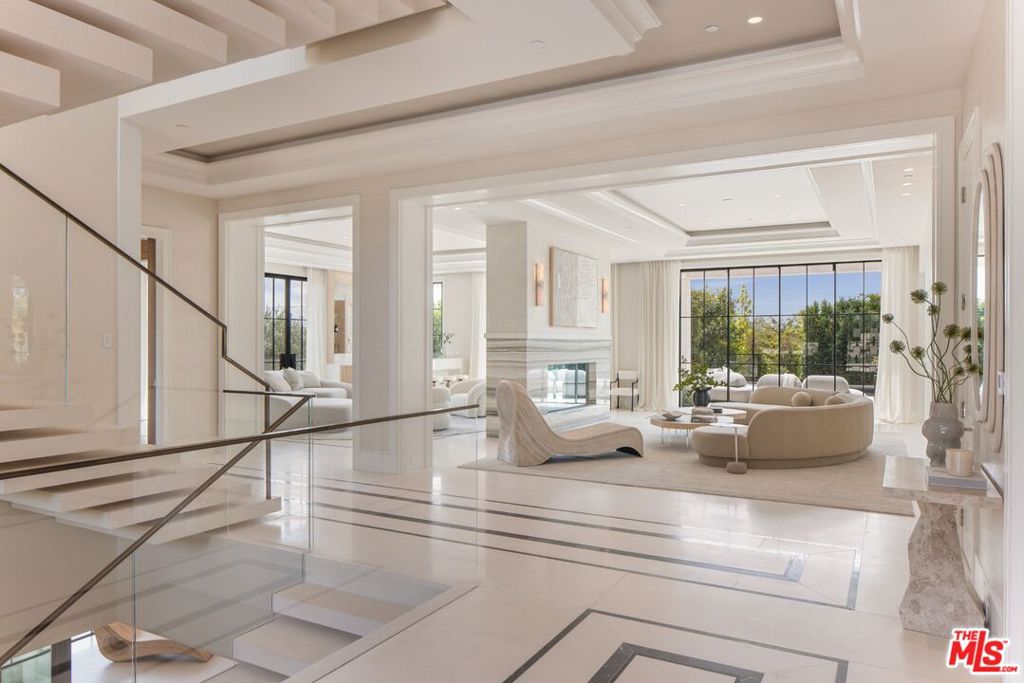 Properties 3 721 N Bonhill Road