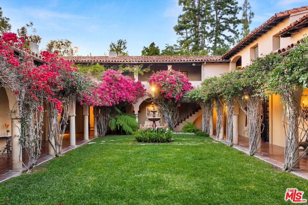 114 Los Altos Drive