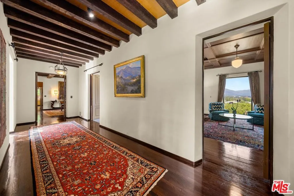 Pasadena, California 91105, United States, 10 Bedrooms Bedrooms, ,9 BathroomsBathrooms,Residential,Active,113142